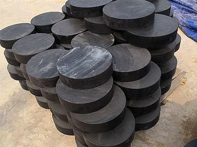 米林县板式橡胶支座由若干层橡胶片与薄钢板经加压硫化